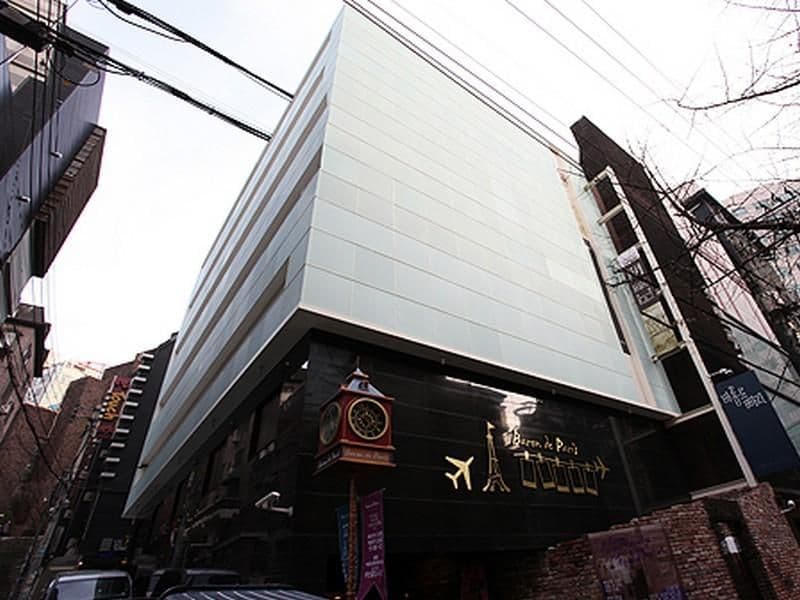 โรงแรมบารอน เดอ ปารีส โรงแรมบารอน เดอ ปารีส