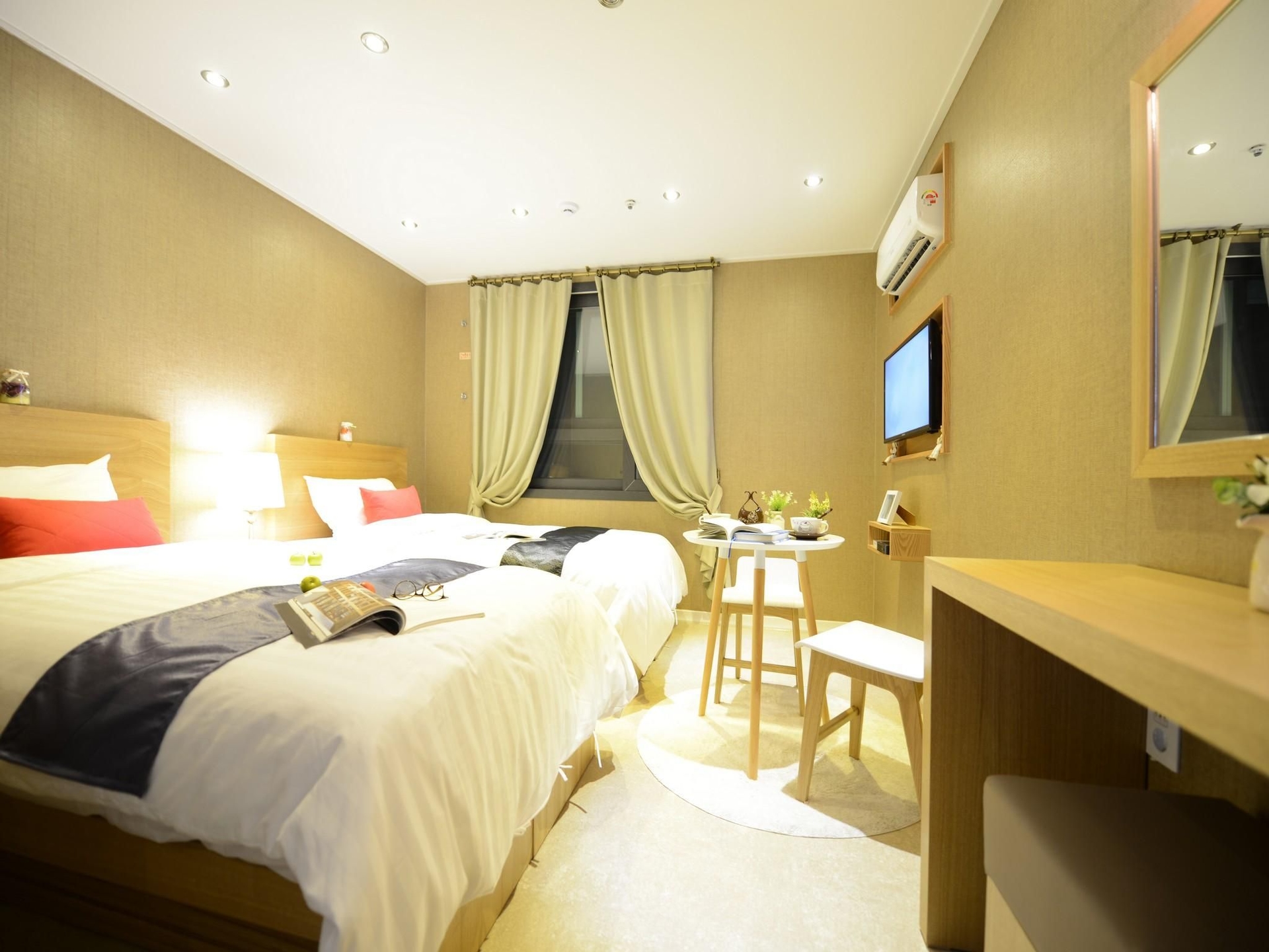 โรงแรมดันแซน เกรย์โทน (Dunsan Graytone Hotel)2