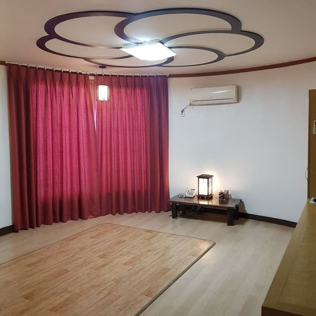 Standard Ondol Room