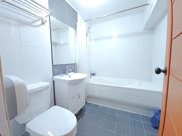 Family Room (6 persons)
