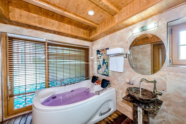 Cocosville Suite