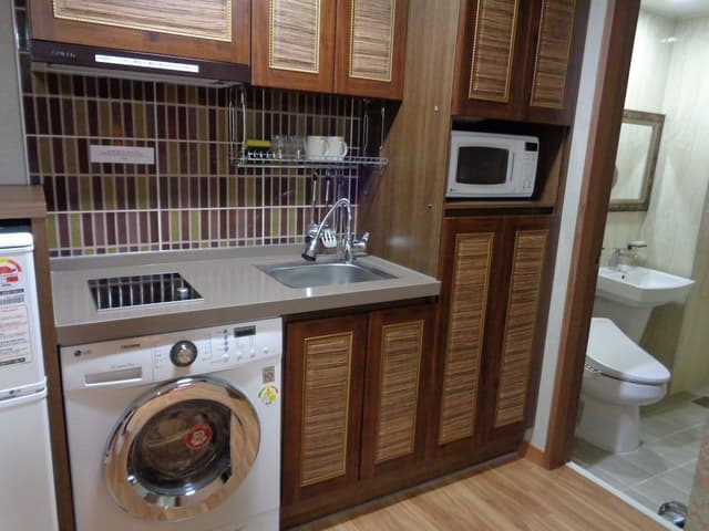 Suite (Additional guest more than 2, KRW10,000 charge per guest at the property)