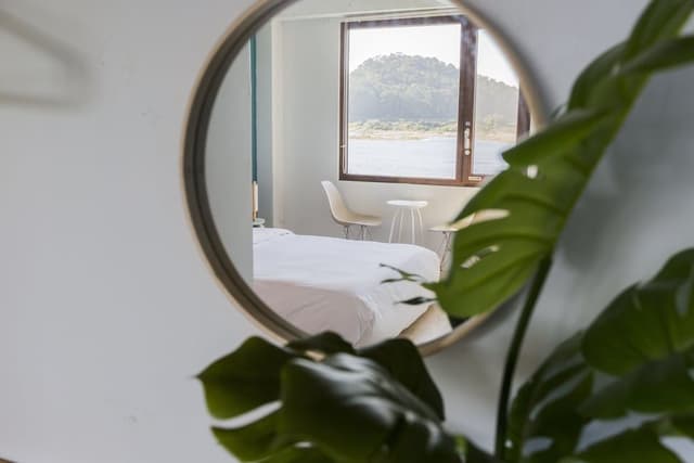 Double Room (Room 2)