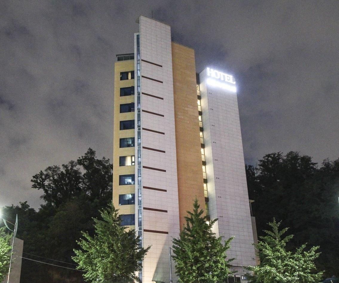 CS Avenue Hotel0
