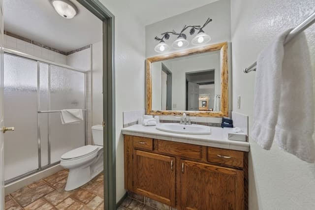 Room, 2 Bedrooms
