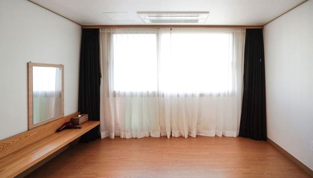 Family Room (Ondol Type)
