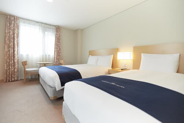 Family Twin Room