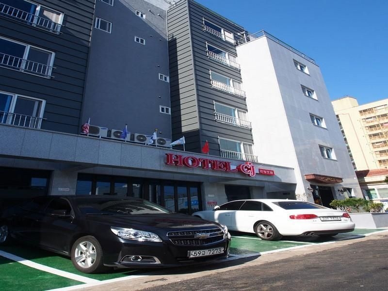 ซีเจ ทัวริส โฮเต็ล (CJ Tourist Hotel)0