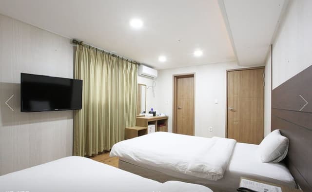 Twin Room