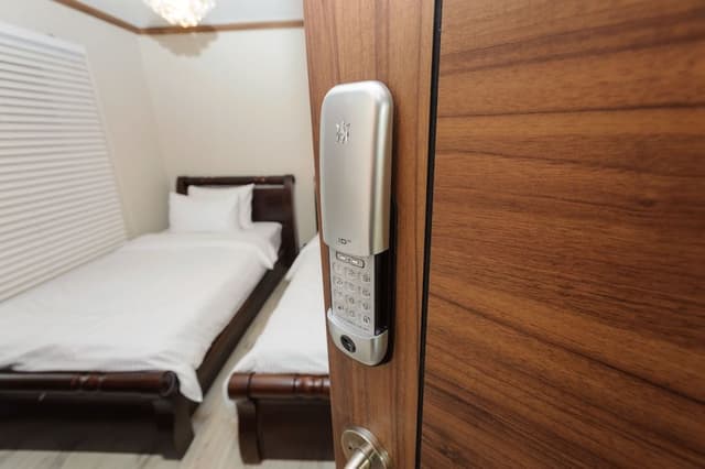 Junior Twin Room