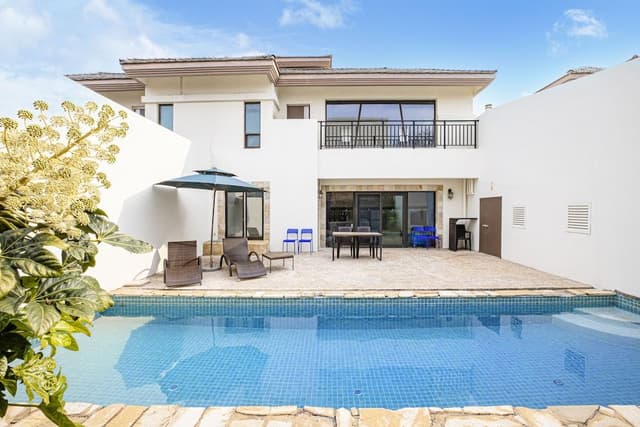 Pool Villa Duplex (Nov~May set water in the pool request in advance)