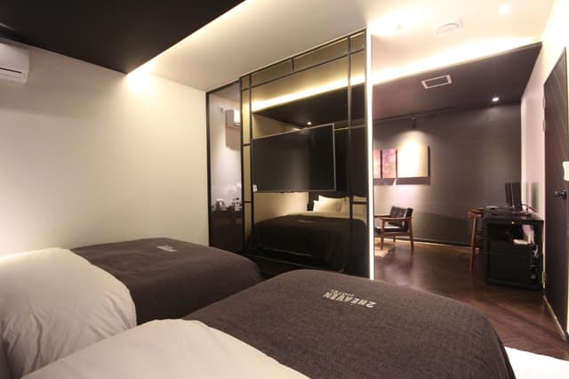 Family Twin Room