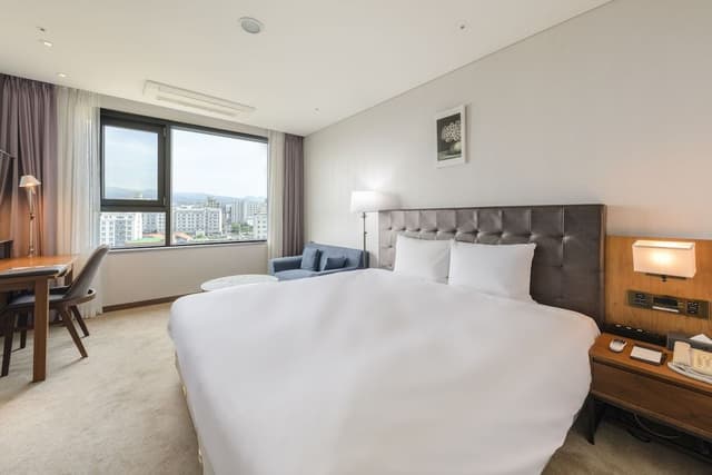 Club Lounge, Ocean View