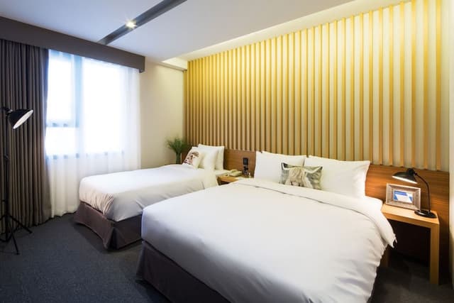 Deluxe Twin Room