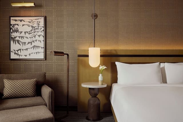 Room, 1 King Bed, Mountain View