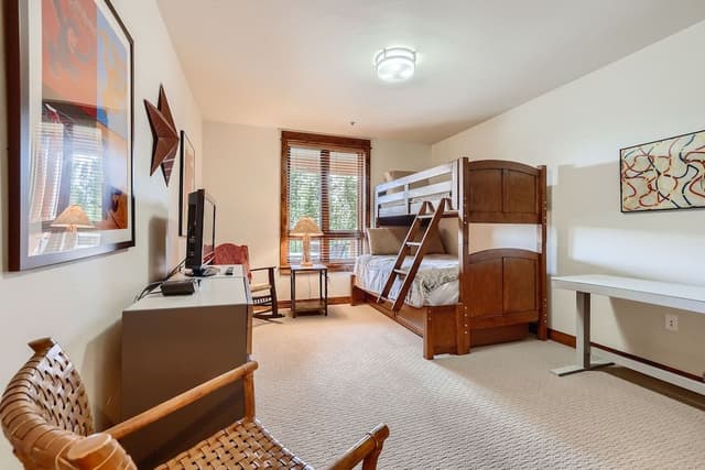 Condo, 4 Bedrooms