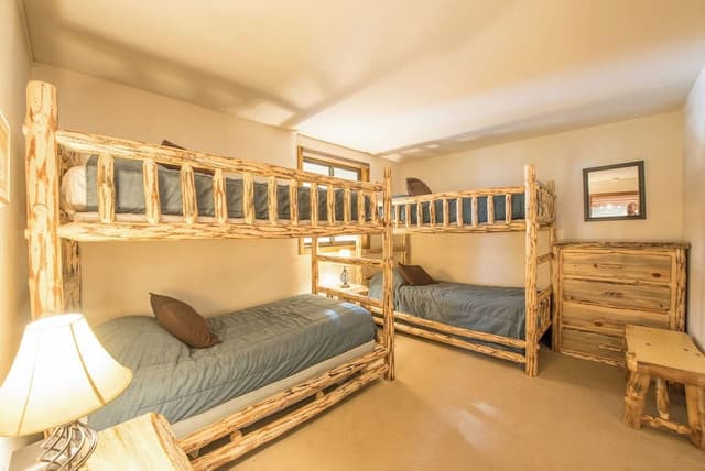 Room, 3 Bedrooms (Plaza, 3 Bath 3 Peak)