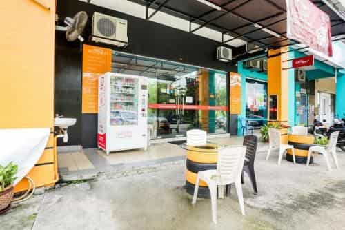 โอโย 90460 โฮเทล แคแอล2เอฟ เรสต์ แอนด์ โก โอโย 90460 โฮเทล แคแอล2เอฟ เรสต์ แอนด์ โก
