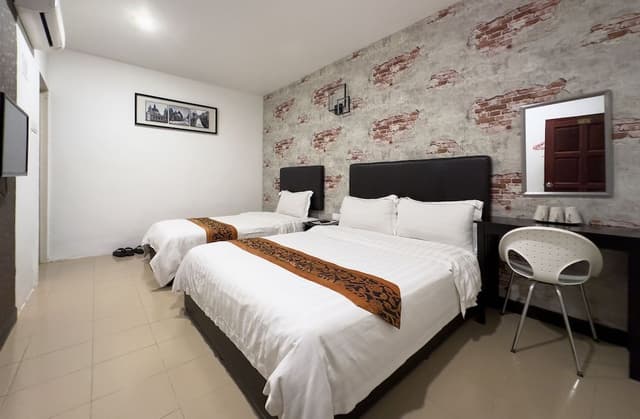 Triple Room Without Window