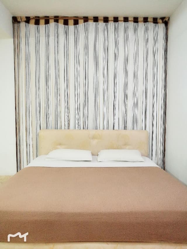 Double Room (shared bathroom)