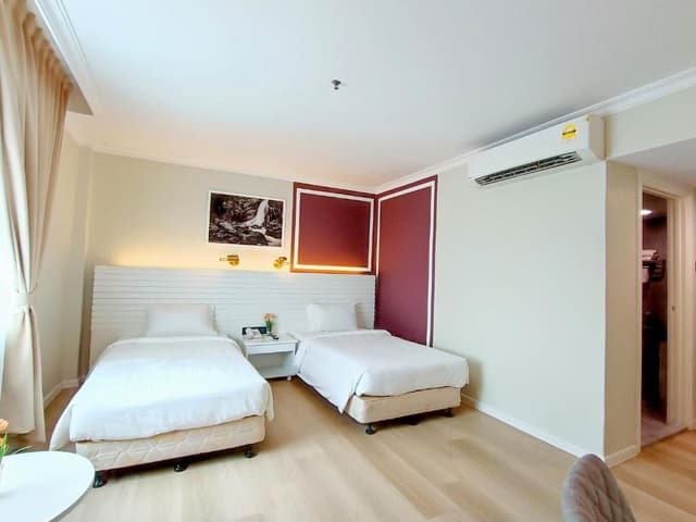 Superior Twin Room