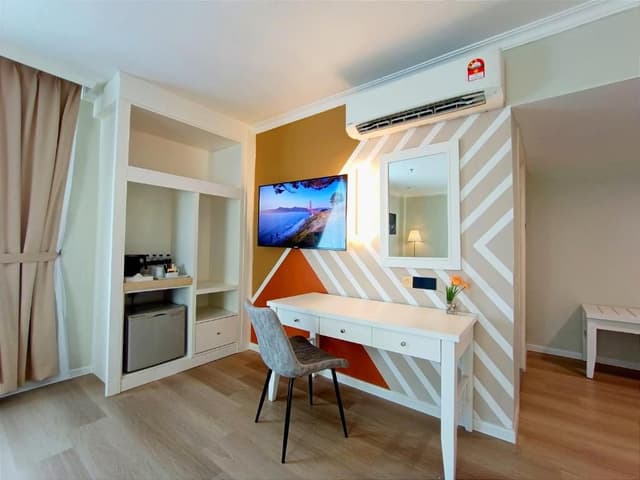 Deluxe Family Room