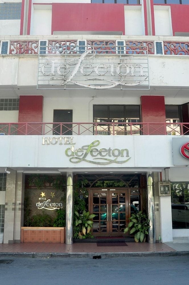 Hotel DeLeeton2