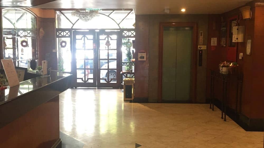 Hotel DeLeeton Hotel DeLeeton
