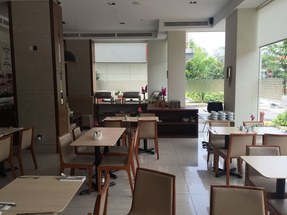 C'haya Hotel3