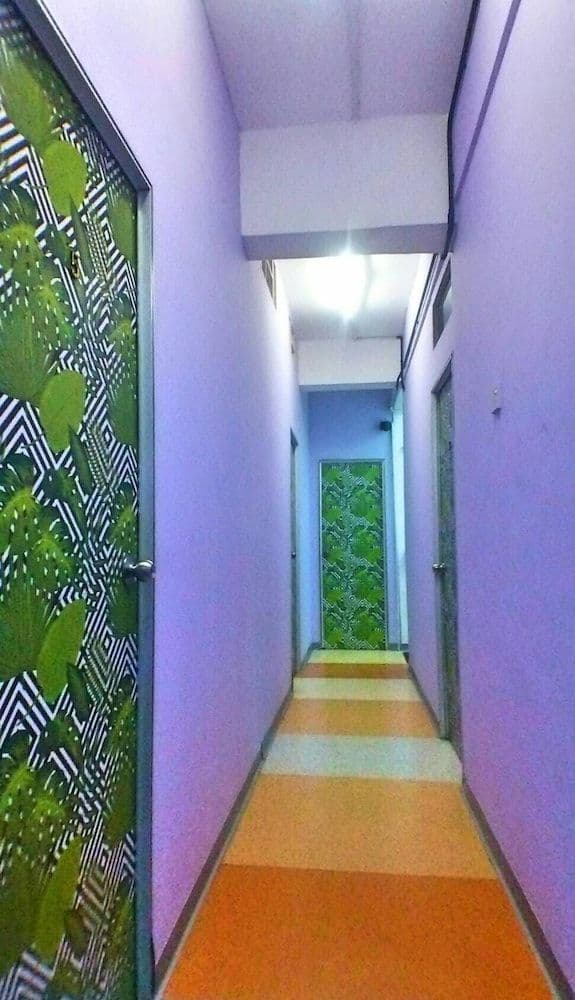 Basic Shared Dormitory, Women only