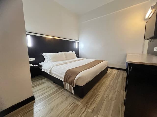 Standard Double Room, No Windows
