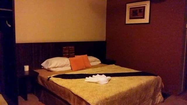 Deluxe Double Room (Across the road)