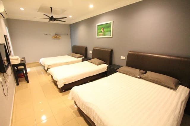 Royal Family 5 Pax (Hotel)