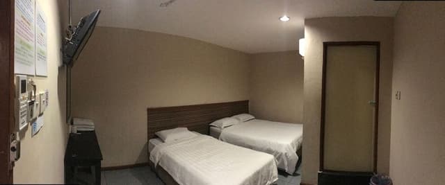 Family Room, No Window