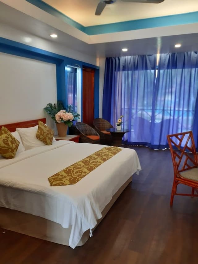 Deluxe Room, Multiple Beds