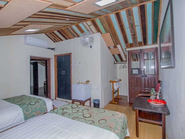 Deluxe Suite - Silk