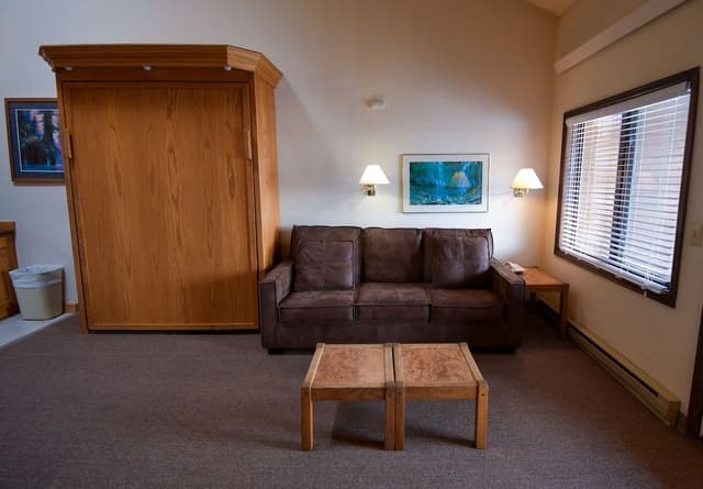 Loft (No Air Conditioning)