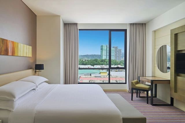 Suite, 1 King Bed