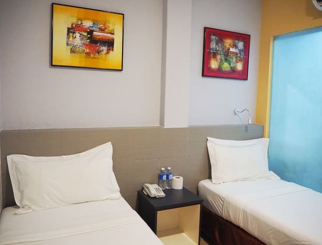 Standard Twin Room