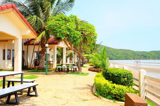 3-Bedroom Sea View Villa
