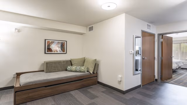 Suite, 1 Bedroom (Living Area)