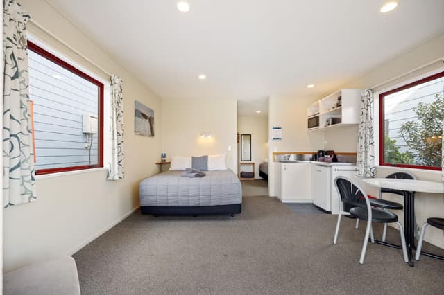 Superior Studio - Sleeps 3