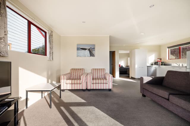 Superior 2 Bedroom Unit - Sleeps 6
