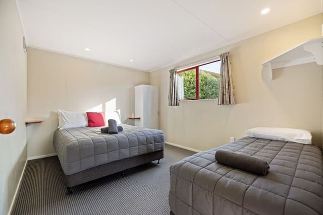Superior 2 Bedroom Unit - Sleeps 6