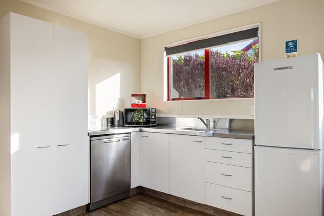Superior 2 Bedroom Unit - Sleeps 6