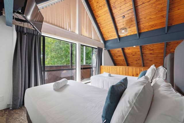 Family Apartment with Heated Plunge Pool