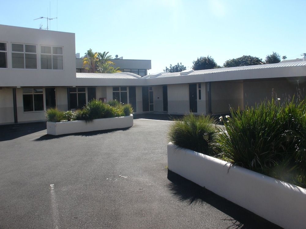 Pacific Motor Inn1
