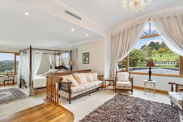 Premier Suite, 1 King Bed, Bay View (Pheasant Suite)