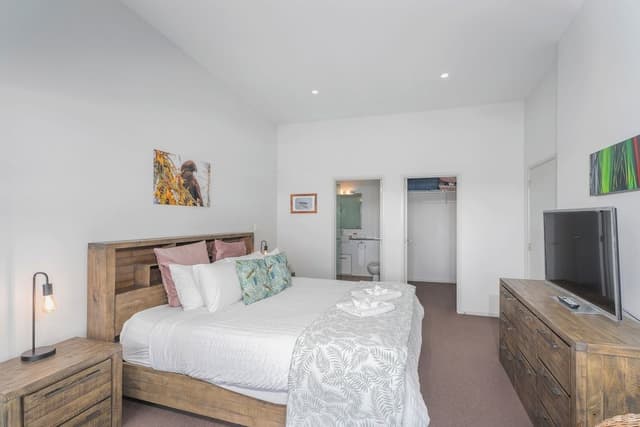 Two Bedroom Deluxe Couples Villa