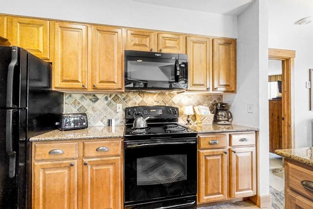 Condo, 3 Bedrooms